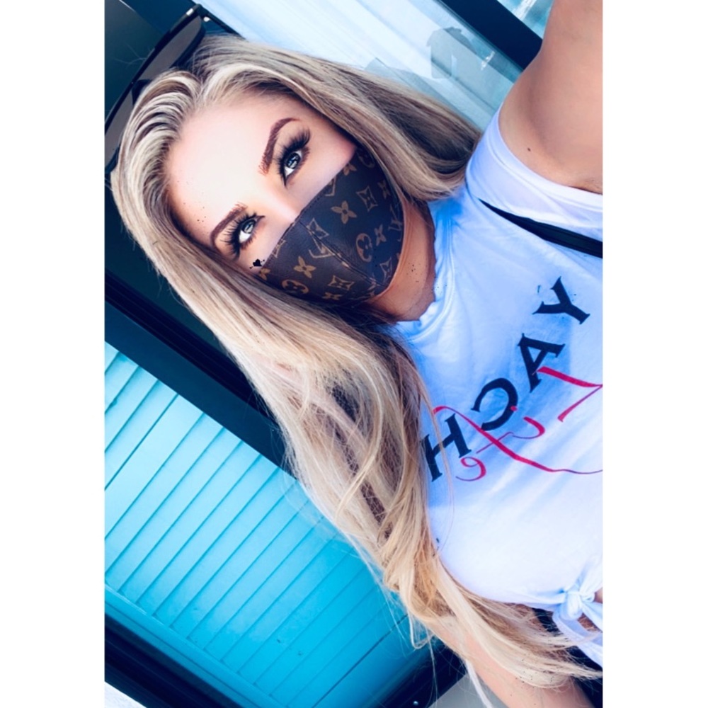 Meet your Posher, Reyna